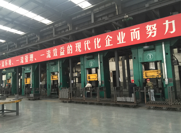 眼界大開，想不到還有這么干凈的鎂碳磚廠